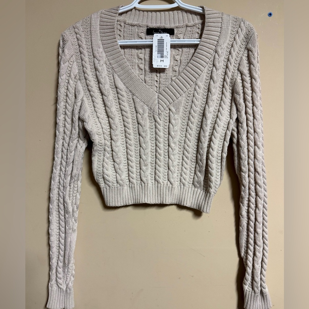 NWT Love Tree Cable Knit V-Neck 
Cream Sweater
Size Medium 💜💜💜